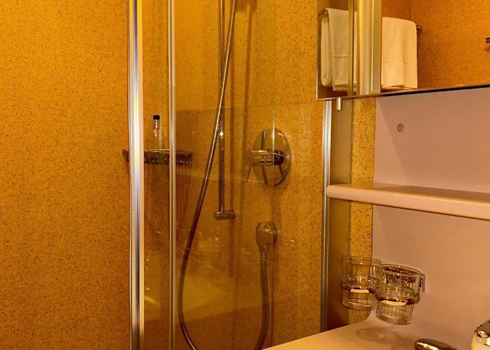 Aux Mille Etoiles Bed & Breakfast